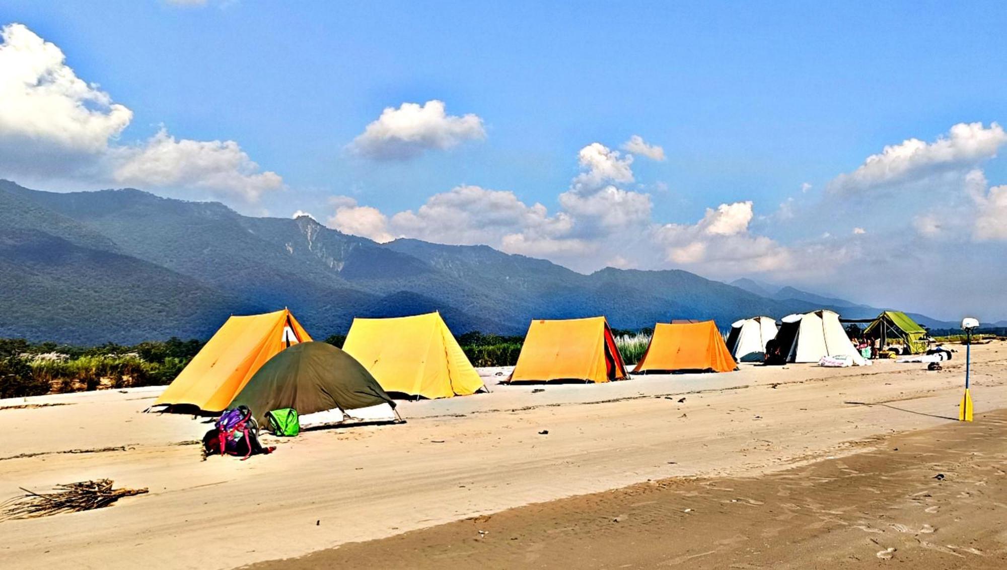 Mr. B'S Place Bardiya Bagian luar foto