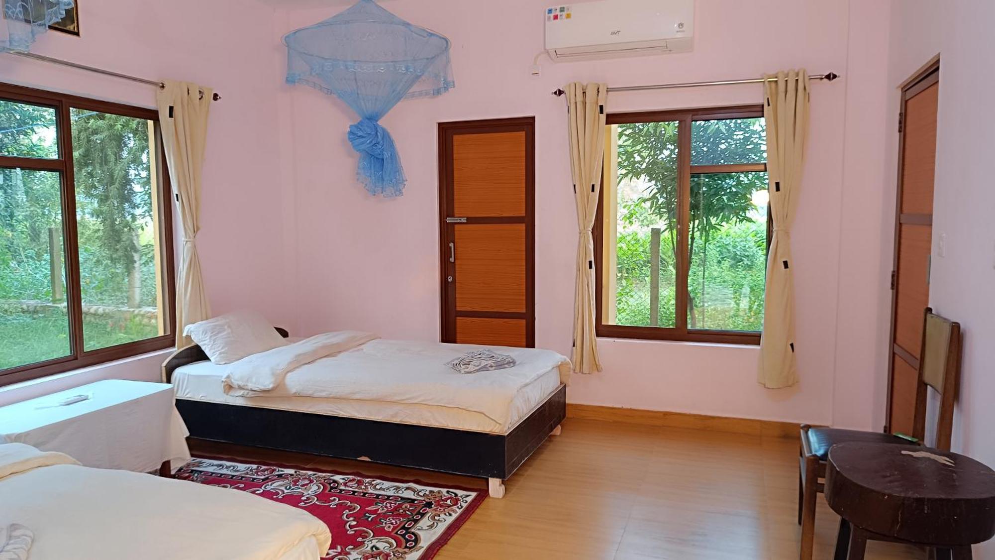 Mr. B'S Place Bardiya Bagian luar foto